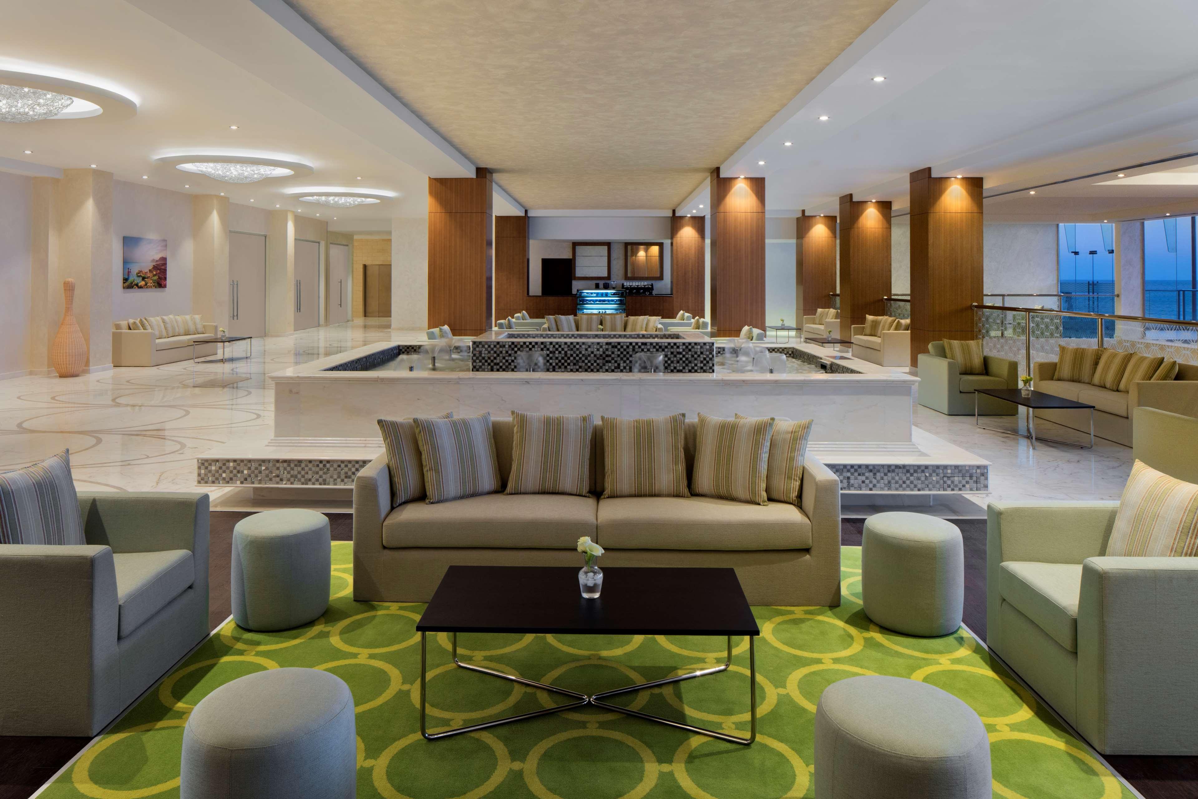 Radisson Blu Hotel & Resort, Soar Exterior foto Lobby