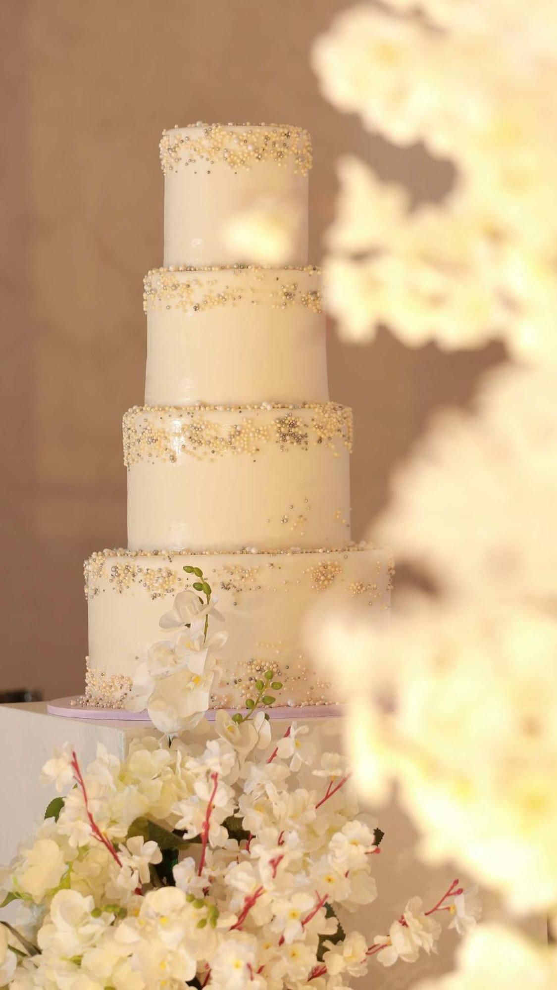 Radisson Blu Hotel & Resort, Soar Exterior foto A white wedding cake