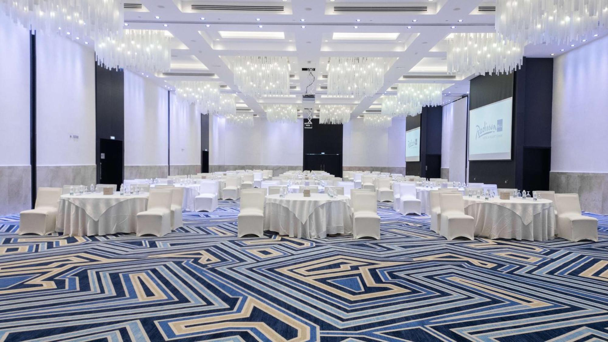 Radisson Blu Hotel & Resort, Soar Exterior foto The ballroom