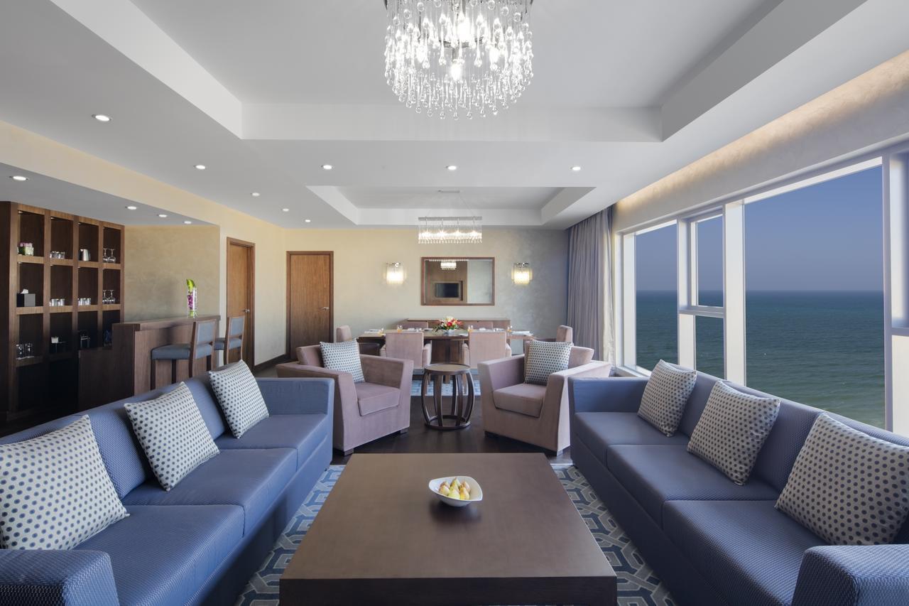 Radisson Blu Hotel & Resort, Soar Exterior foto Suite at the hotel